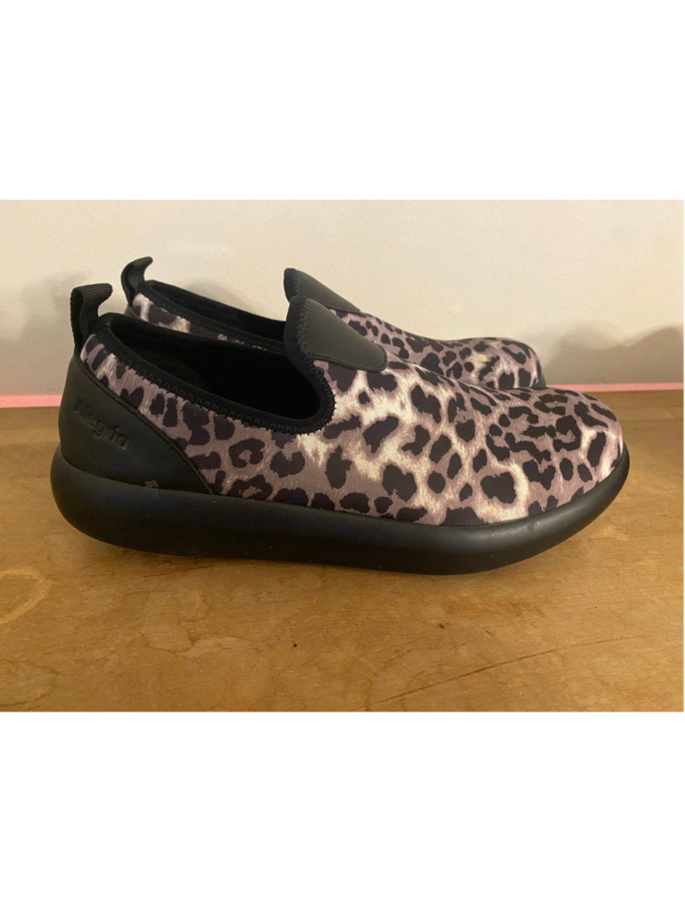 Alegria size 40 9.5-10 Eden Leopard Shoe black tan comfort